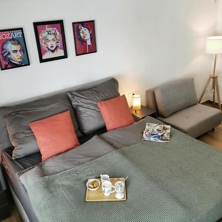 Neues City Center Piano Appartement Mit Netflix 클라겐푸르트 외부 사진
