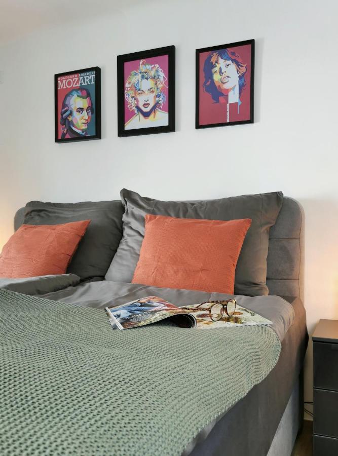 Neues City Center Piano Appartement Mit Netflix 클라겐푸르트 외부 사진