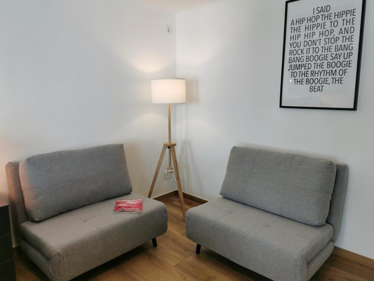 Neues City Center Piano Appartement Mit Netflix 클라겐푸르트 외부 사진