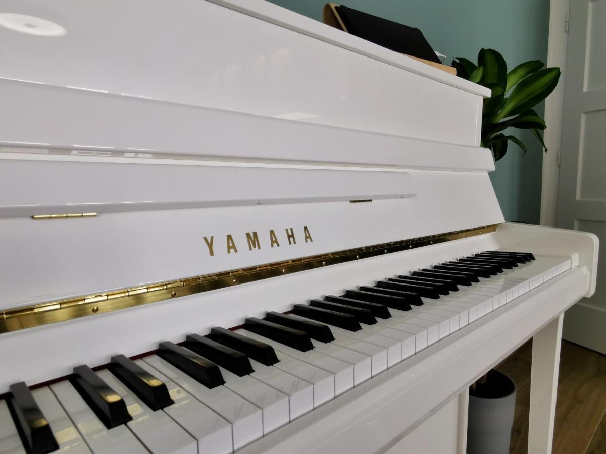 Neues City Center Piano Appartement Mit Netflix 클라겐푸르트 외부 사진