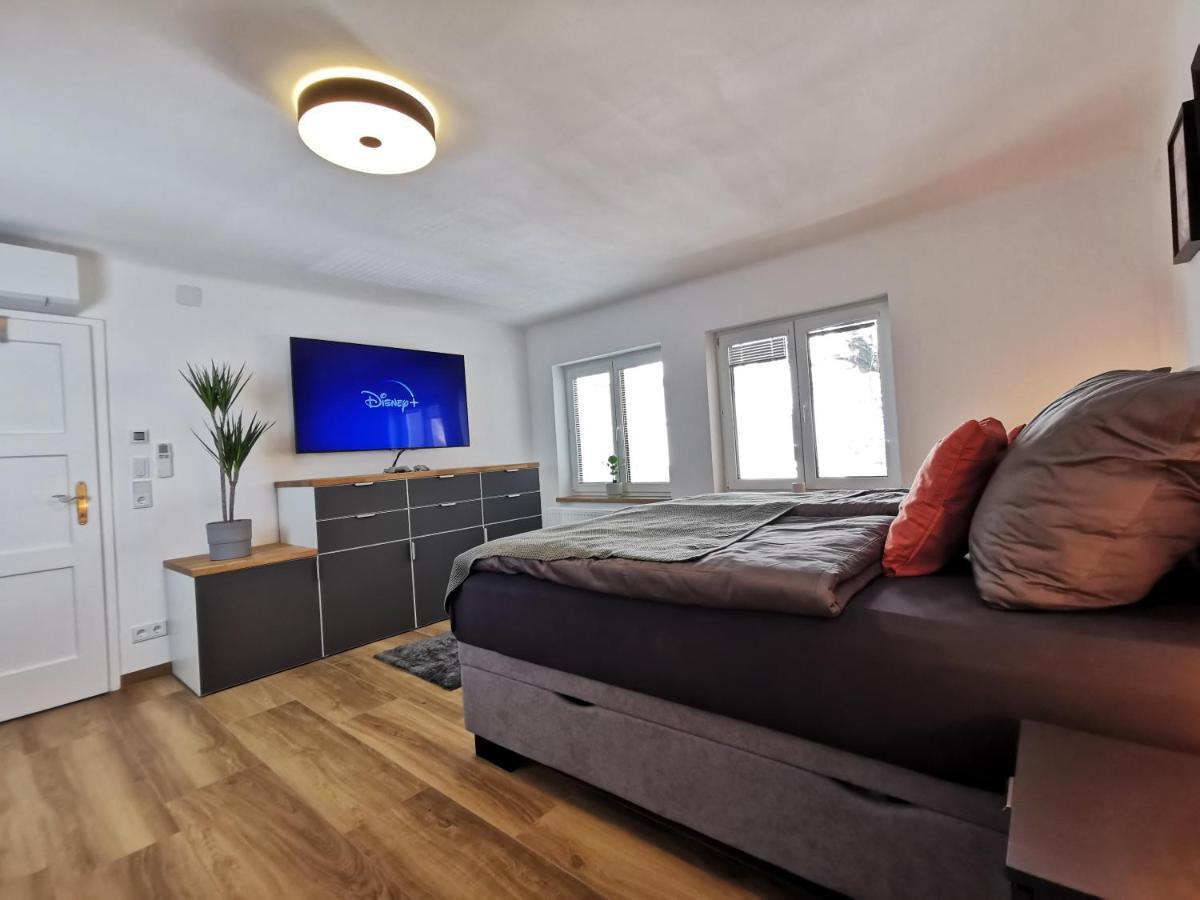 Neues City Center Piano Appartement Mit Netflix 클라겐푸르트 외부 사진
