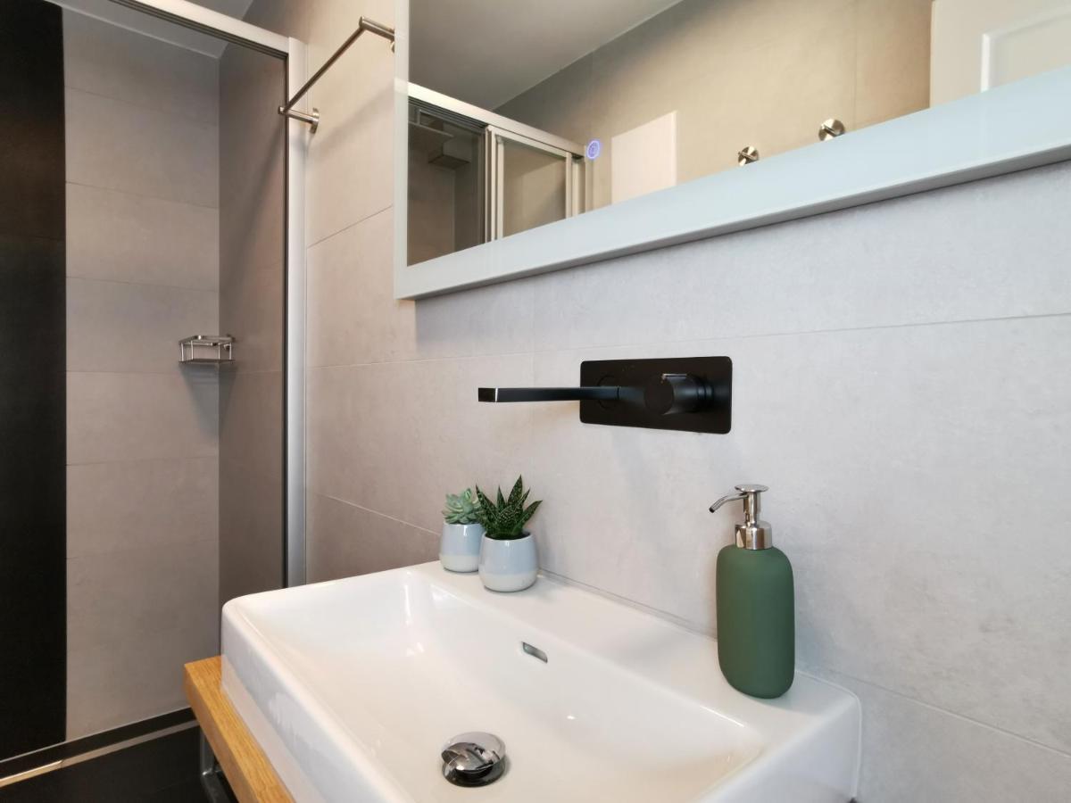 Neues City Center Piano Appartement Mit Netflix 클라겐푸르트 외부 사진